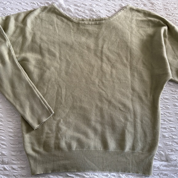 Green Ribbed Loungewear Set - Picture 6 of 7